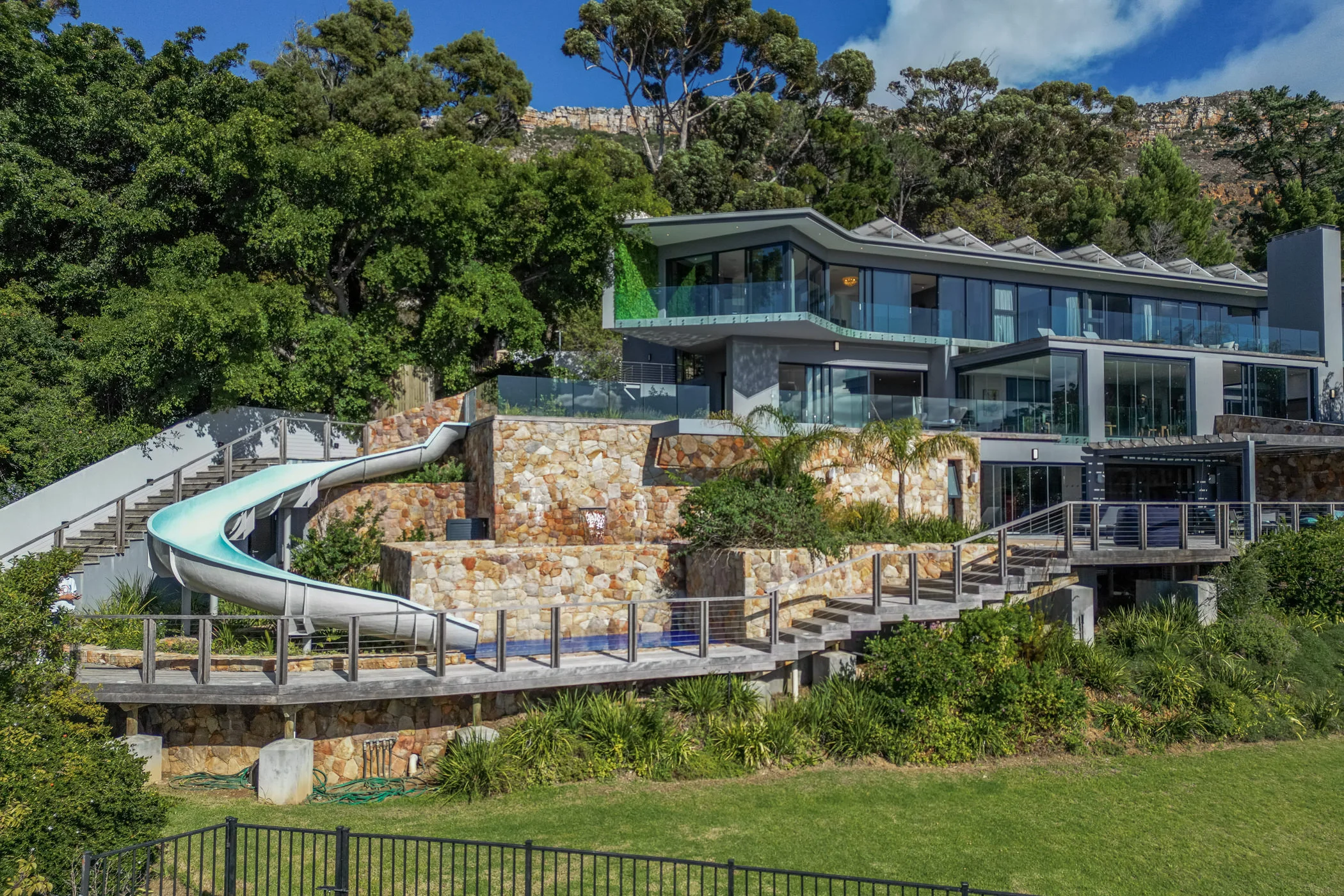 Villa gallery image
